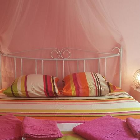 B&B La Vie En Rose 바젤 외부 사진