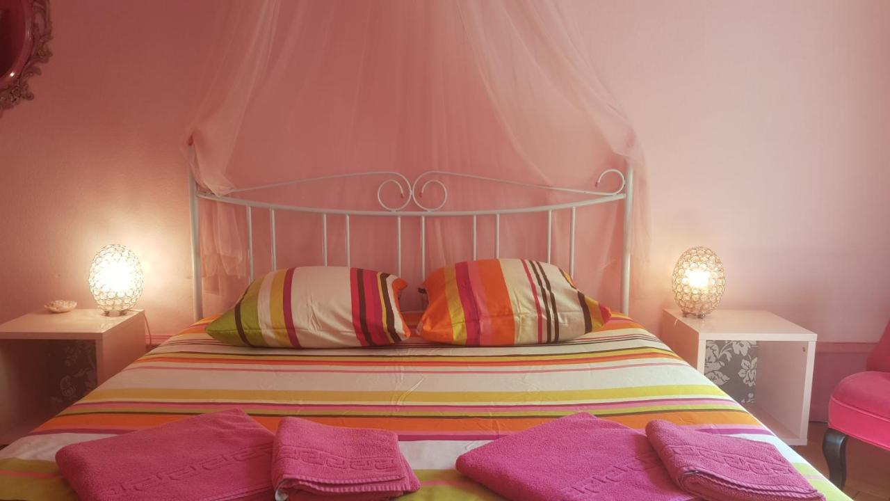 B&B La Vie En Rose 바젤 외부 사진